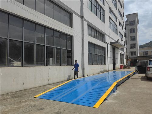 自帶斜坡地磅 方便，快捷，高效，精準。